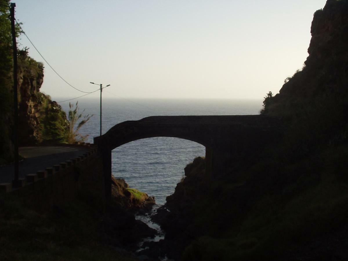 Madeira-Meerblick-Haus Estreito Da Calheta エクステリア 写真